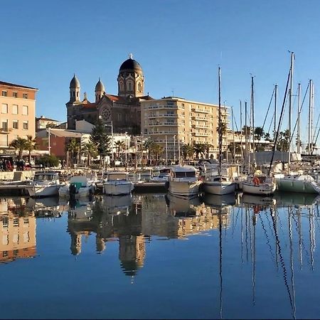 Studio 2 Neuf A 100M Des Plages Et De La Gare Saint-Raphaël المظهر الخارجي الصورة