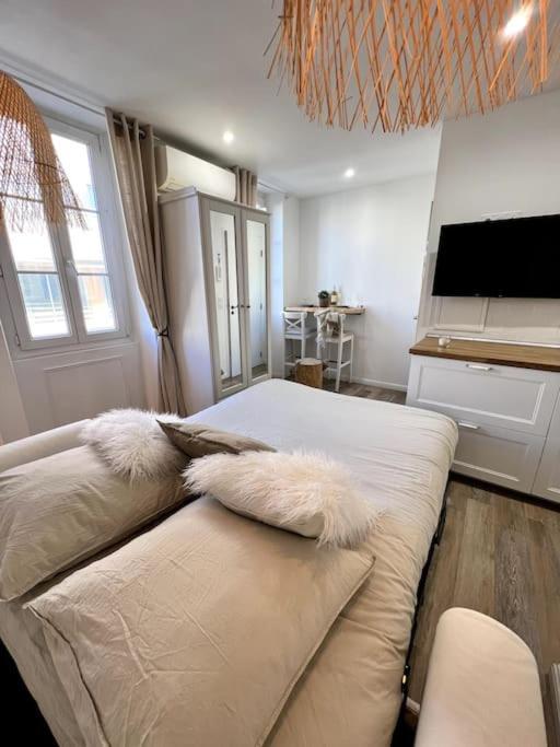 Studio 2 Neuf A 100M Des Plages Et De La Gare Saint-Raphaël المظهر الخارجي الصورة