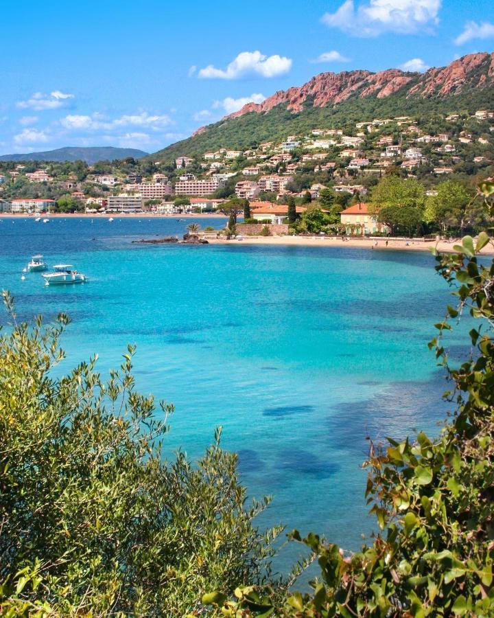 Studio 2 Neuf A 100M Des Plages Et De La Gare Saint-Raphaël المظهر الخارجي الصورة